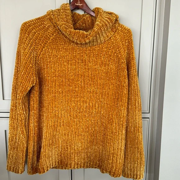 Urban heritage turtleneck - Picture 1 of 3